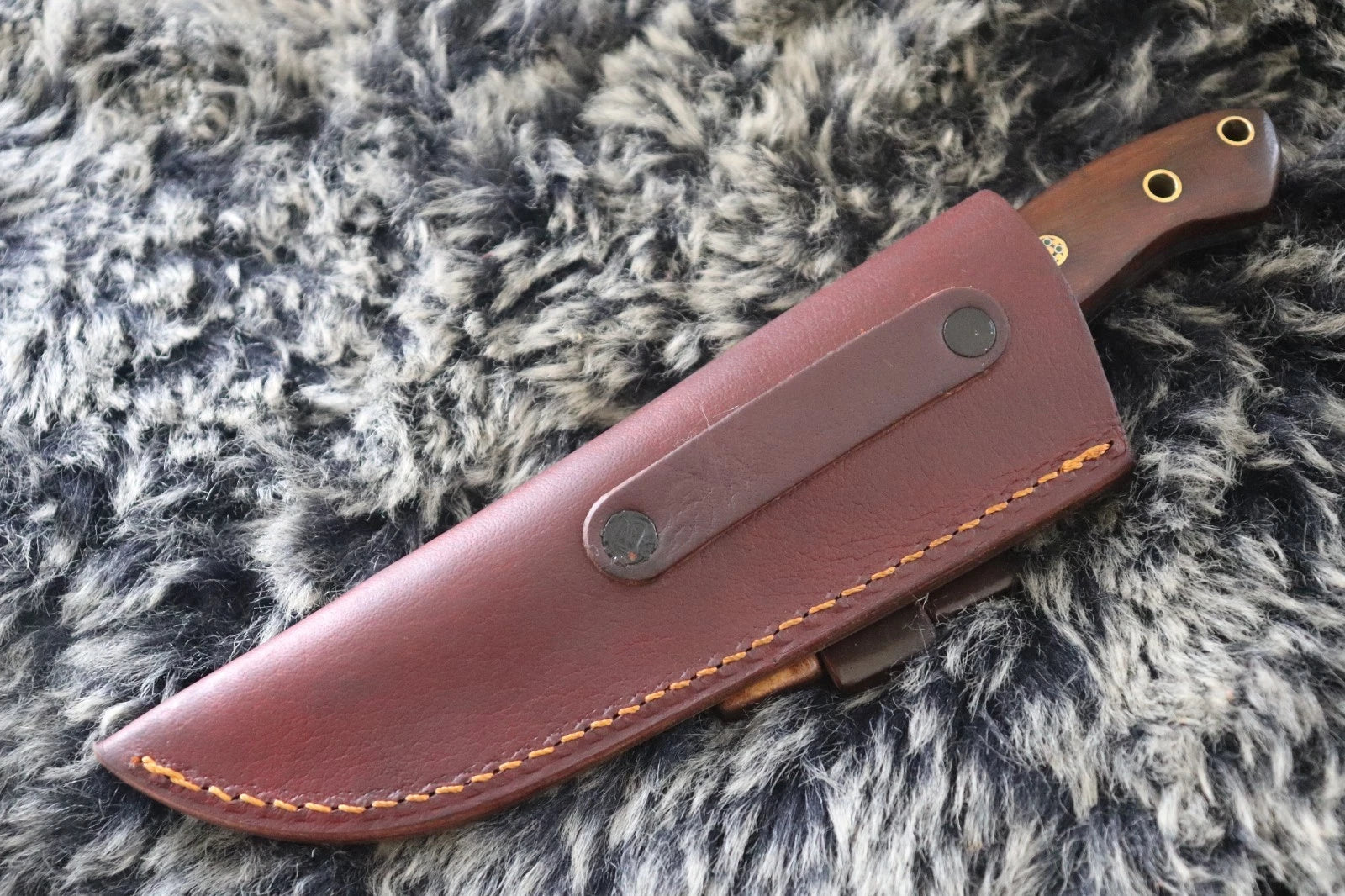 MKS HANDMADE D2 TOOL STEEL HUNTING BOWIE SKINNER KNIFE WALNUT WOOD HANDLE