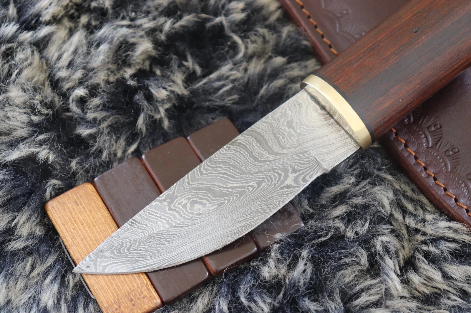 MKS HANDMADE DAMASCUS ART HUNTING PUUKKO KNIFE WITH HARDWOOD HANDLE