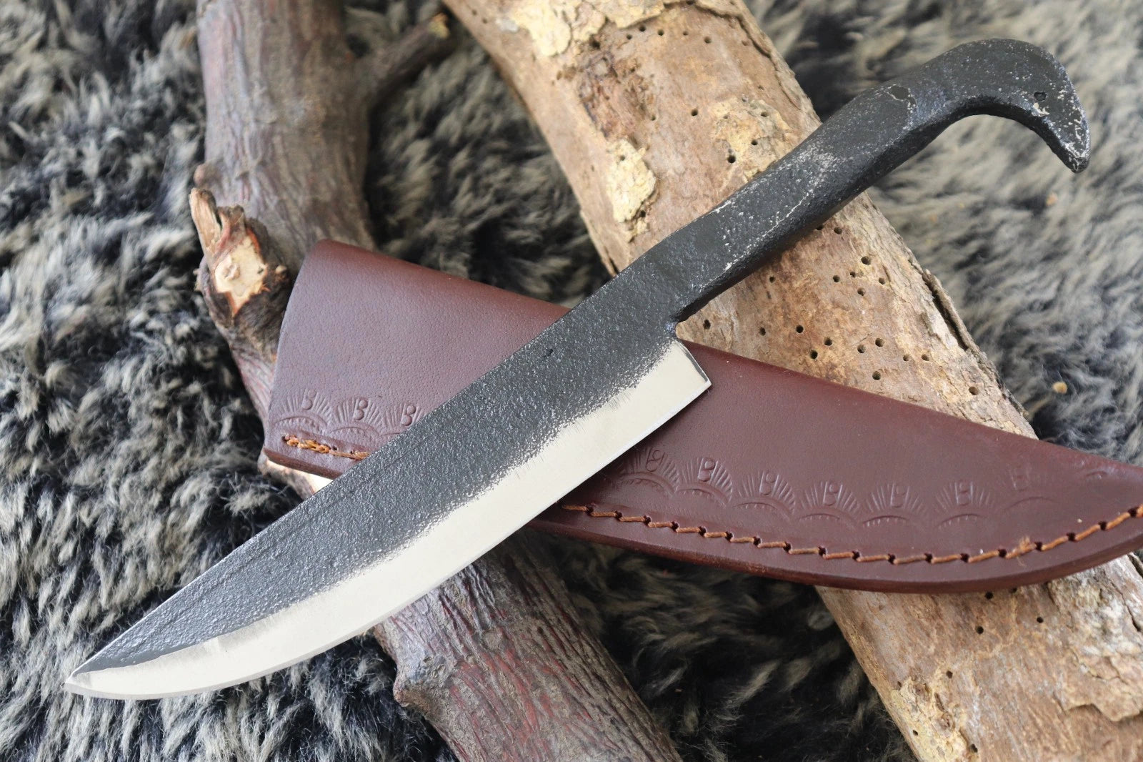MKS HANDMADE DAMASCUS ART HUNTING D2 TOOL STEEL SKINNER KNIFE BLANK BLADE HANDLE