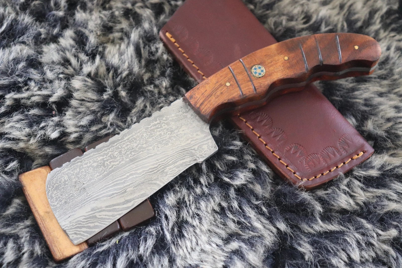 MKS HANDMADE DAMASCUS ART HUNTING WHARNCLIFFE KNIFE WITH WALNUT WOOD HANDLE