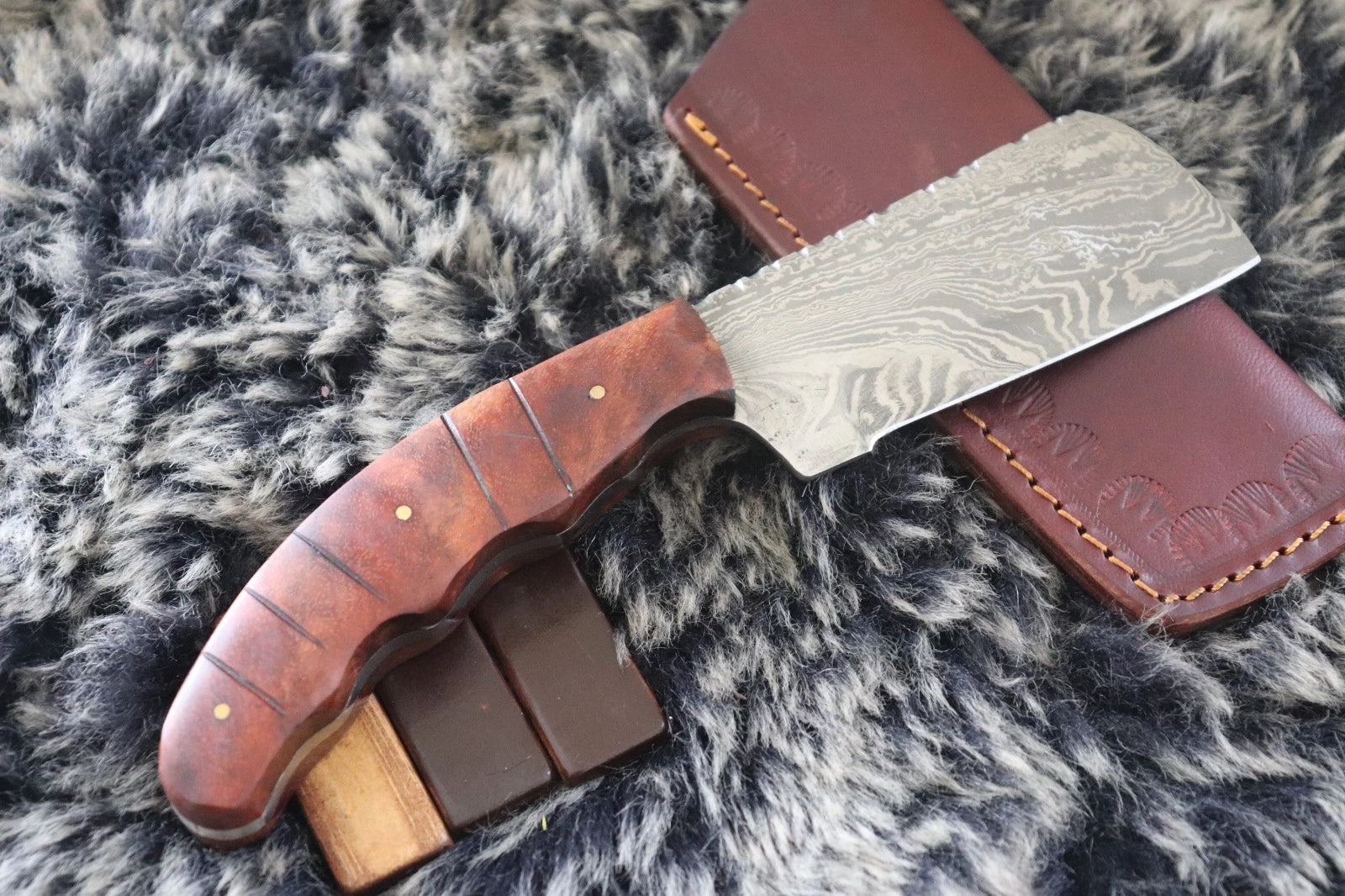 MKS HANDMADE DAMASCUS ART HUNTING WHARNCLIFFE KNIFE WITH WALNUT WOOD HANDLE