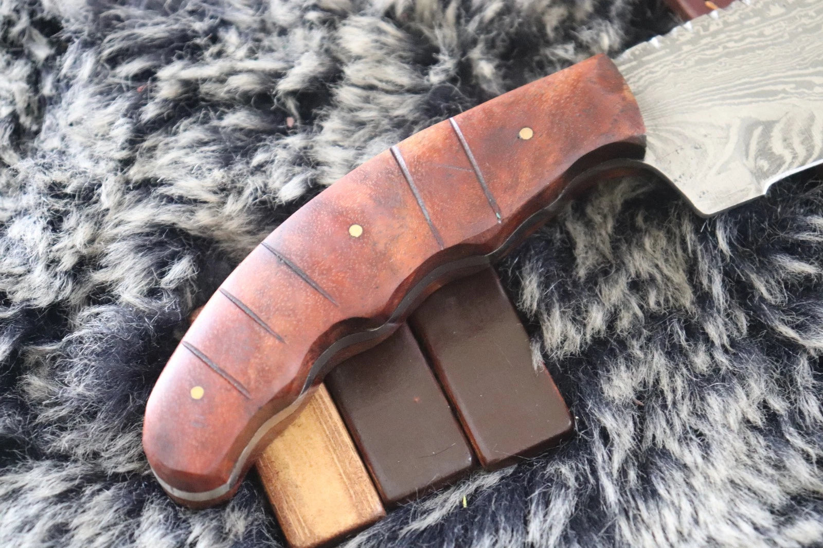 MKS HANDMADE DAMASCUS ART HUNTING WHARNCLIFFE KNIFE WITH WALNUT WOOD HANDLE