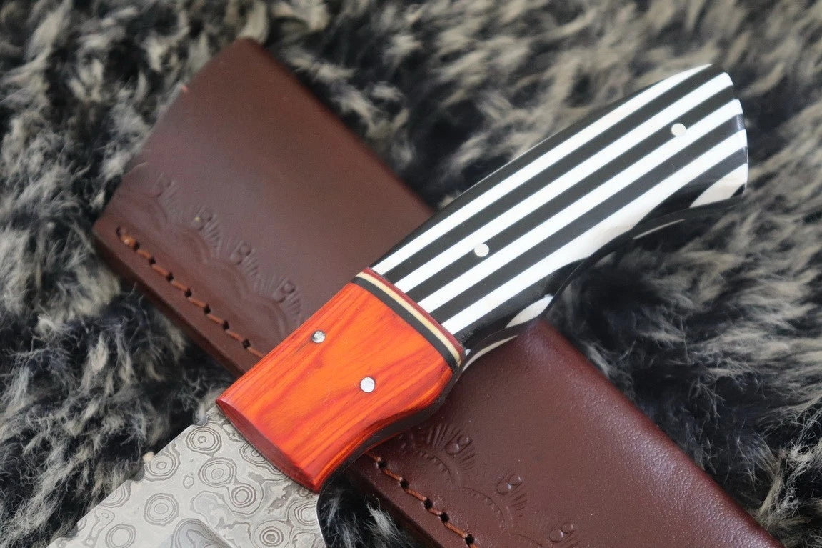 MKS HANDMADE DAMASCUS ART HUNTING CLIP-POINT KNIFE WITH HARD WOOD HANDLE