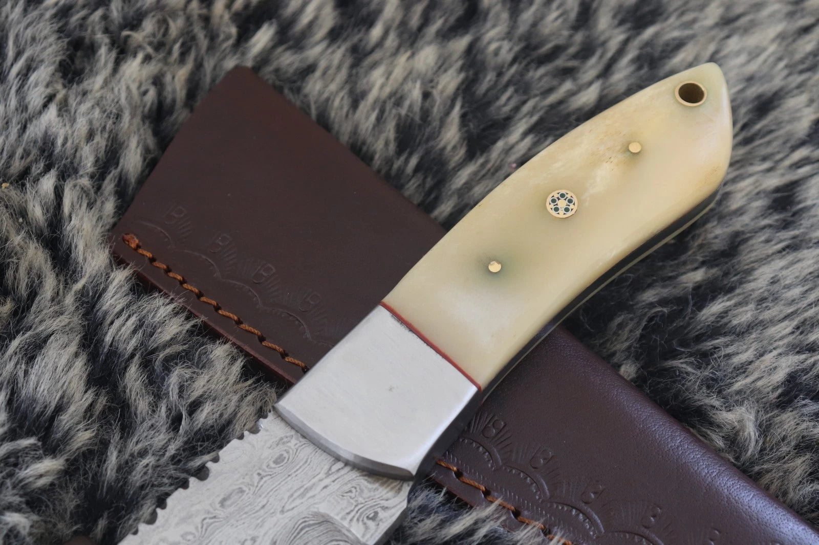 MKS HANDMADE DAMASCUS ART HUNTING DROP-POINT KNIFE WITH CAMEL BONE HANDLE