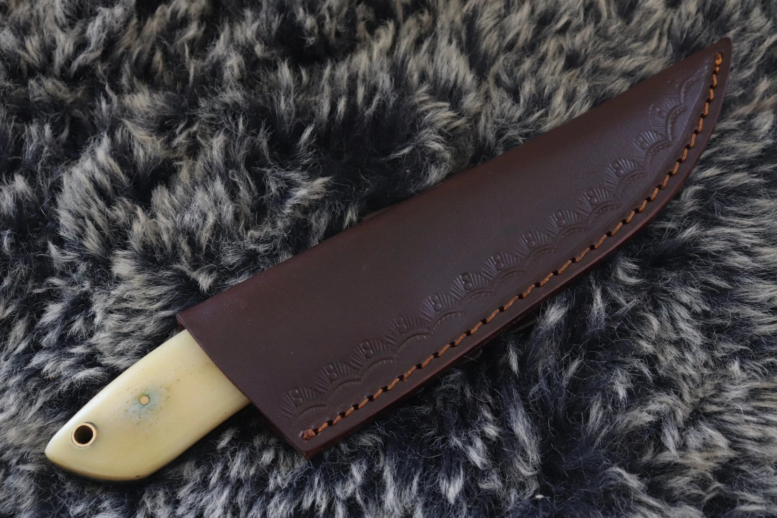 MKS HANDMADE DAMASCUS ART HUNTING DROP-POINT KNIFE WITH CAMEL BONE HANDLE