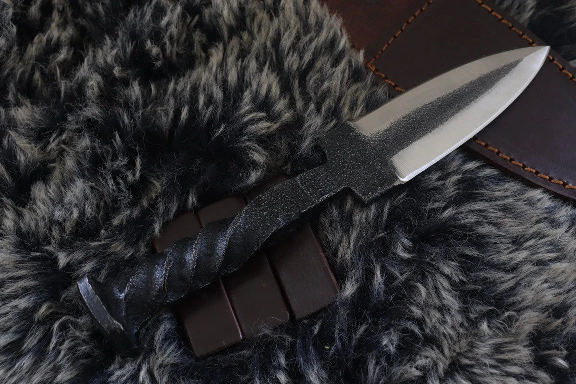 MKS HANDMADE DAMASCUS ART HUNTING D2 TOOL STEEL DAGGER KNIFE BLANK BLADE HANDLE