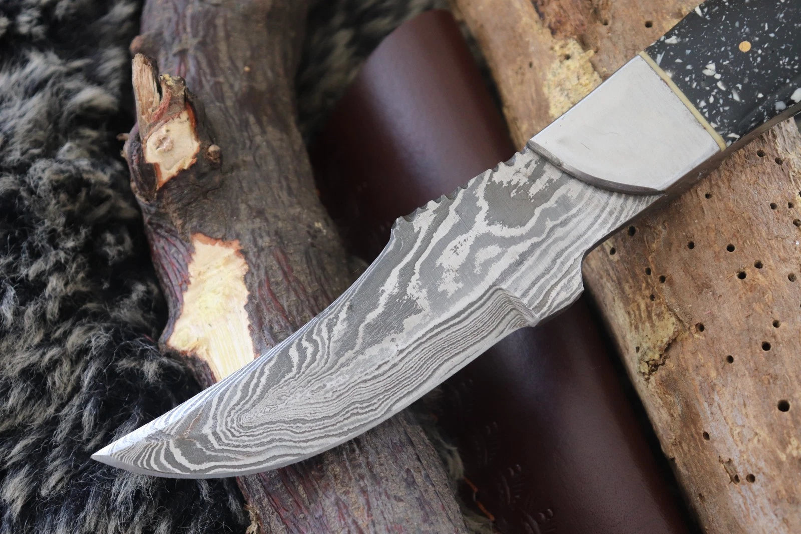 MKS HANDMADE DAMASCUS ART HUNTING DROP-POINT BOWIE KNIFE WITH CORIAN HANDLE