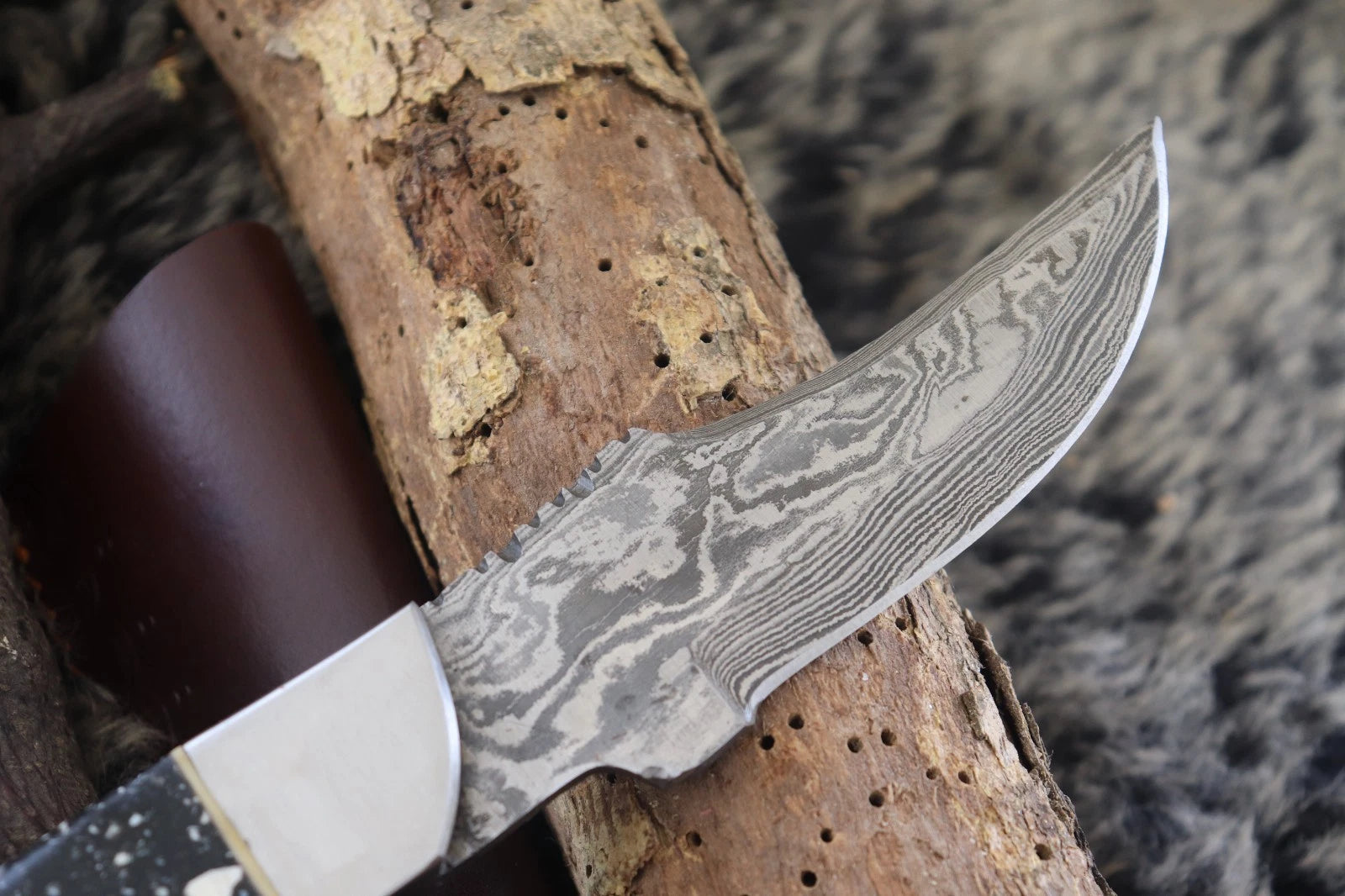 MKS HANDMADE DAMASCUS ART HUNTING DROP-POINT BOWIE KNIFE WITH CORIAN HANDLE