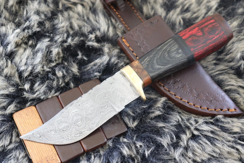 MKS HANDMADE DAMASCUS ART HUNTING CLIP-POINT KNIFE WITH HARD WOOD HANDLE