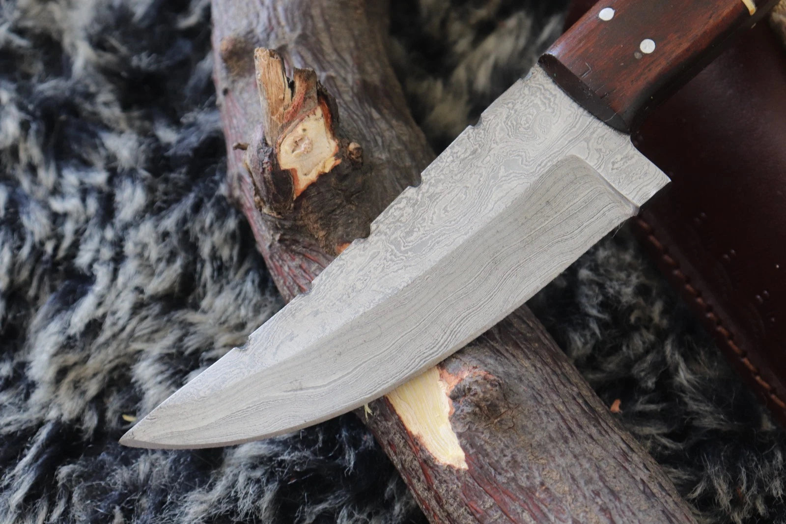 MKS HANDMADE DAMASCUS ART HUNTING CLIP-POINT KNIFE WITH HARD WOOD HANDLE