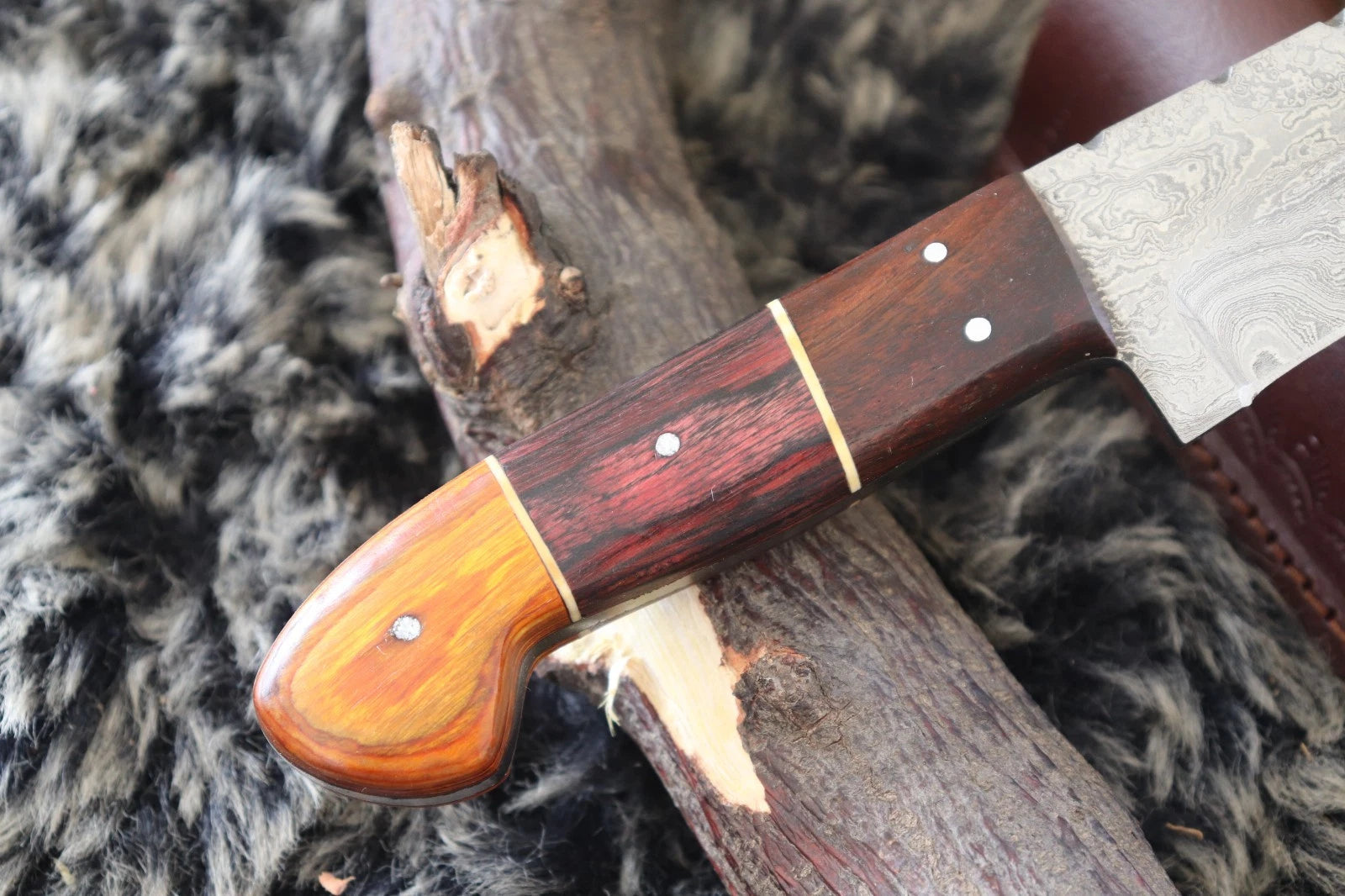 MKS HANDMADE DAMASCUS ART HUNTING CLIP-POINT KNIFE WITH HARD WOOD HANDLE