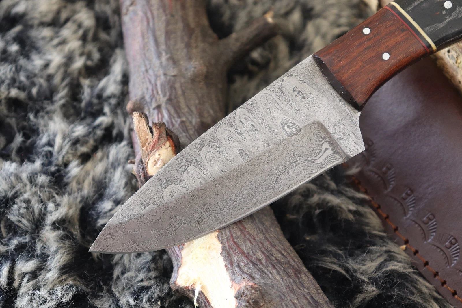 MKS HANDMADE DAMASCUS ART HUNTING SKINNER KNIFE WITH HARD WOOD HANDLE
