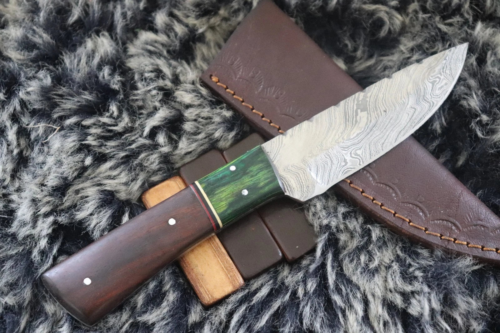 MKS HANDMADE DAMASCUS ART HUNTING DROP POINT KNIFE WITH WALNUT WOOD HANDLE